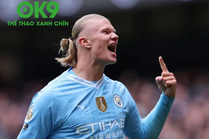 Man City đang sở hữu chân sút nguy hiểm Erling Haaland. Man City đang sở hữu chân sút nguy hiểm Erling Haaland.